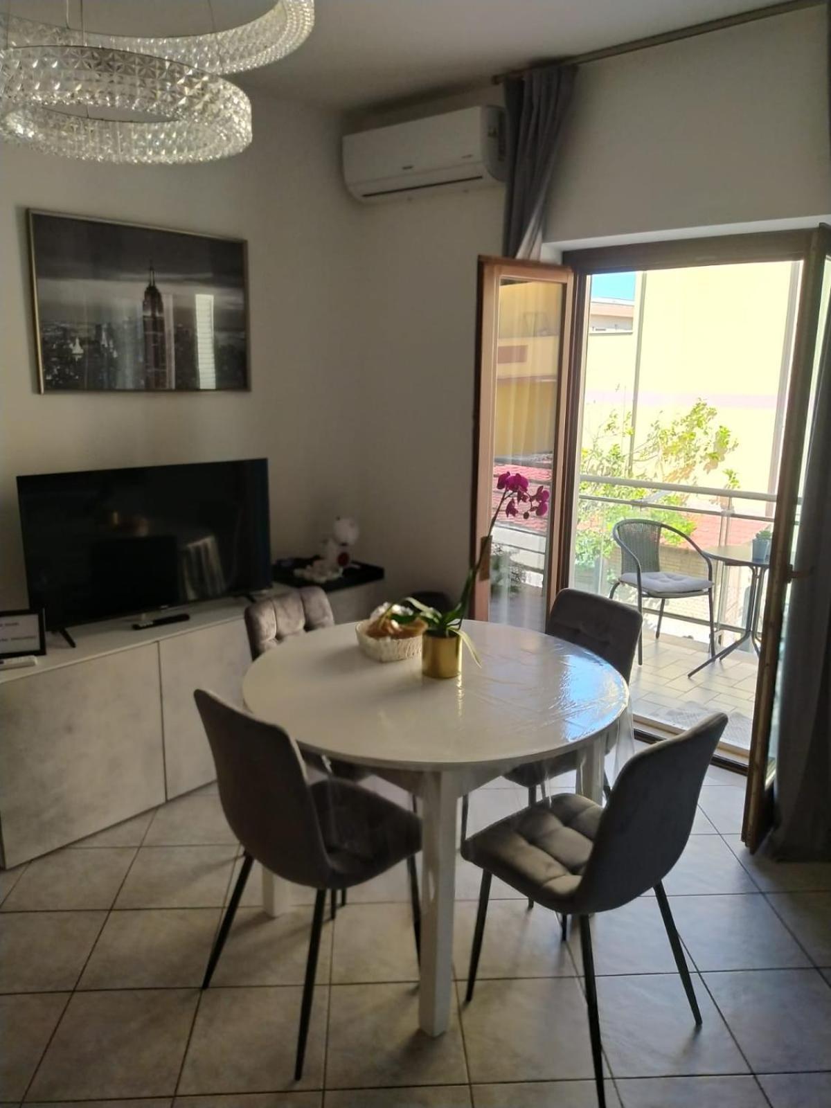شقة La Perla Del Mare - 9 Minutes From Fco Airport - Free Wifi E Netflix فيوميتشينو المظهر الخارجي الصورة
